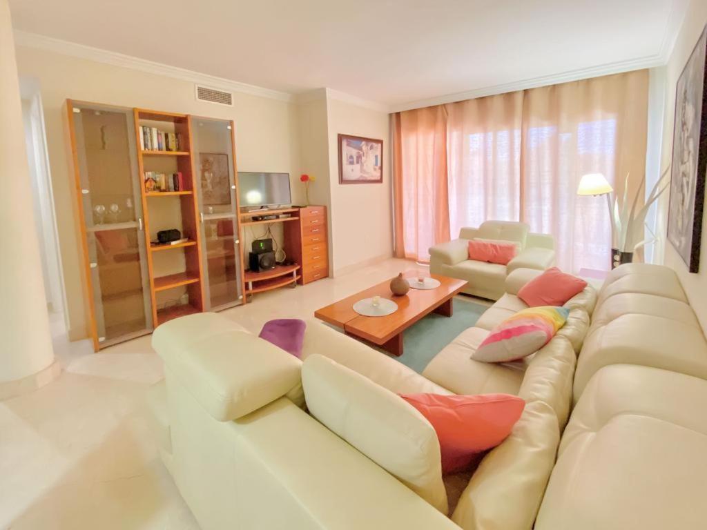 Apartamento En Los Patios De Santa Maria Golf Marbella Zewnętrze zdjęcie
